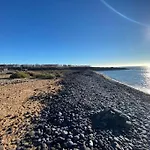 Amazing Luxury Seafront Near Golf & Ocean
