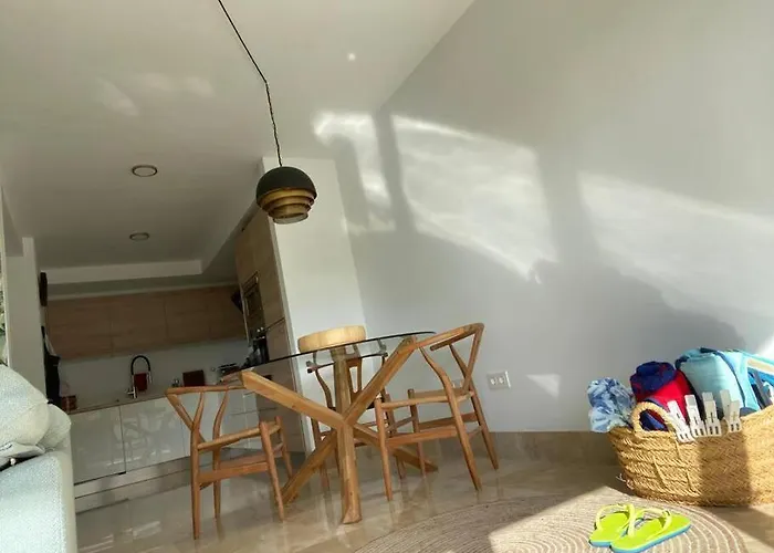 Amazing Luxury Seafront Near Golf & Ocean *