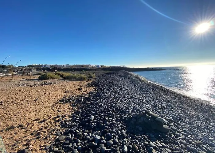 Amazing Luxury Seafront Near Golf & Ocean