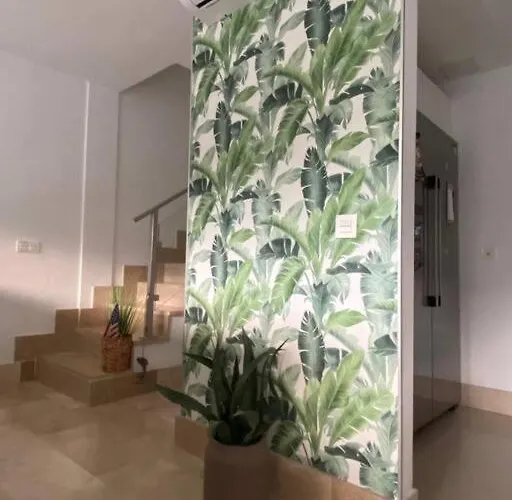 Amazing Luxury Seafront Near Golf & Ocean *