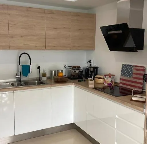 Amazing Luxury Seafront Near Golf & Ocean *