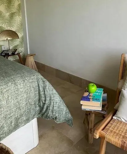 Amazing Luxury Seafront Near Golf & Ocean