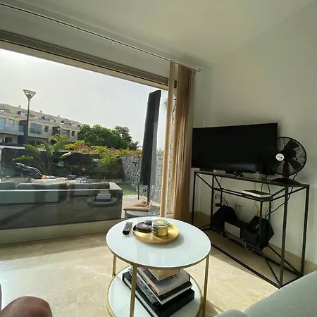 Вилла Amazing Luxury Seafront Near Golf & Ocean