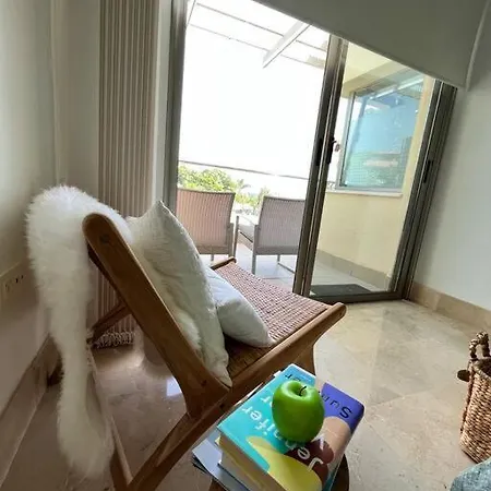 Вилла Amazing Luxury Seafront Near Golf & Ocean